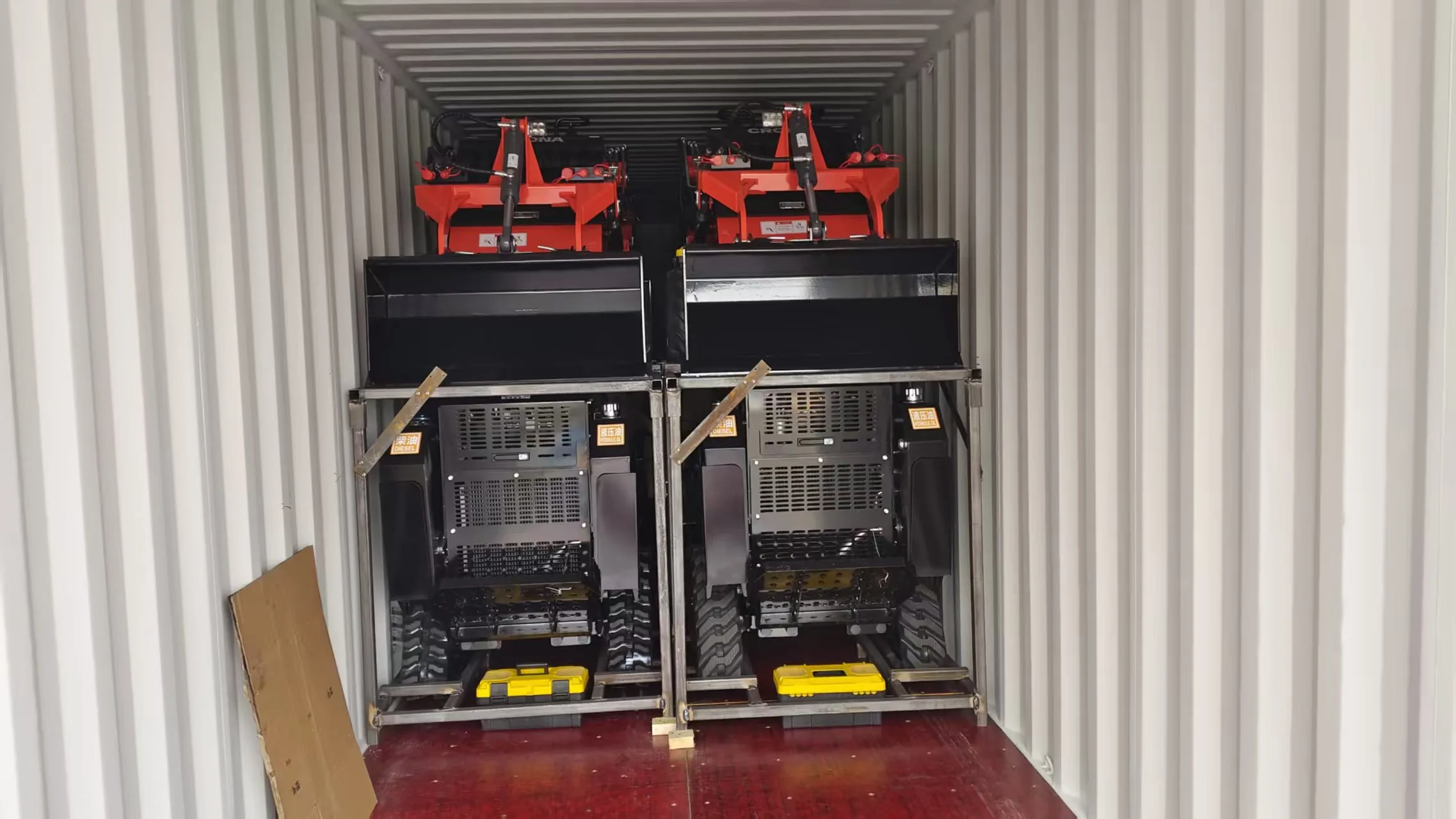 KORVA T460 tracked skid steer loader container loading for international shipment