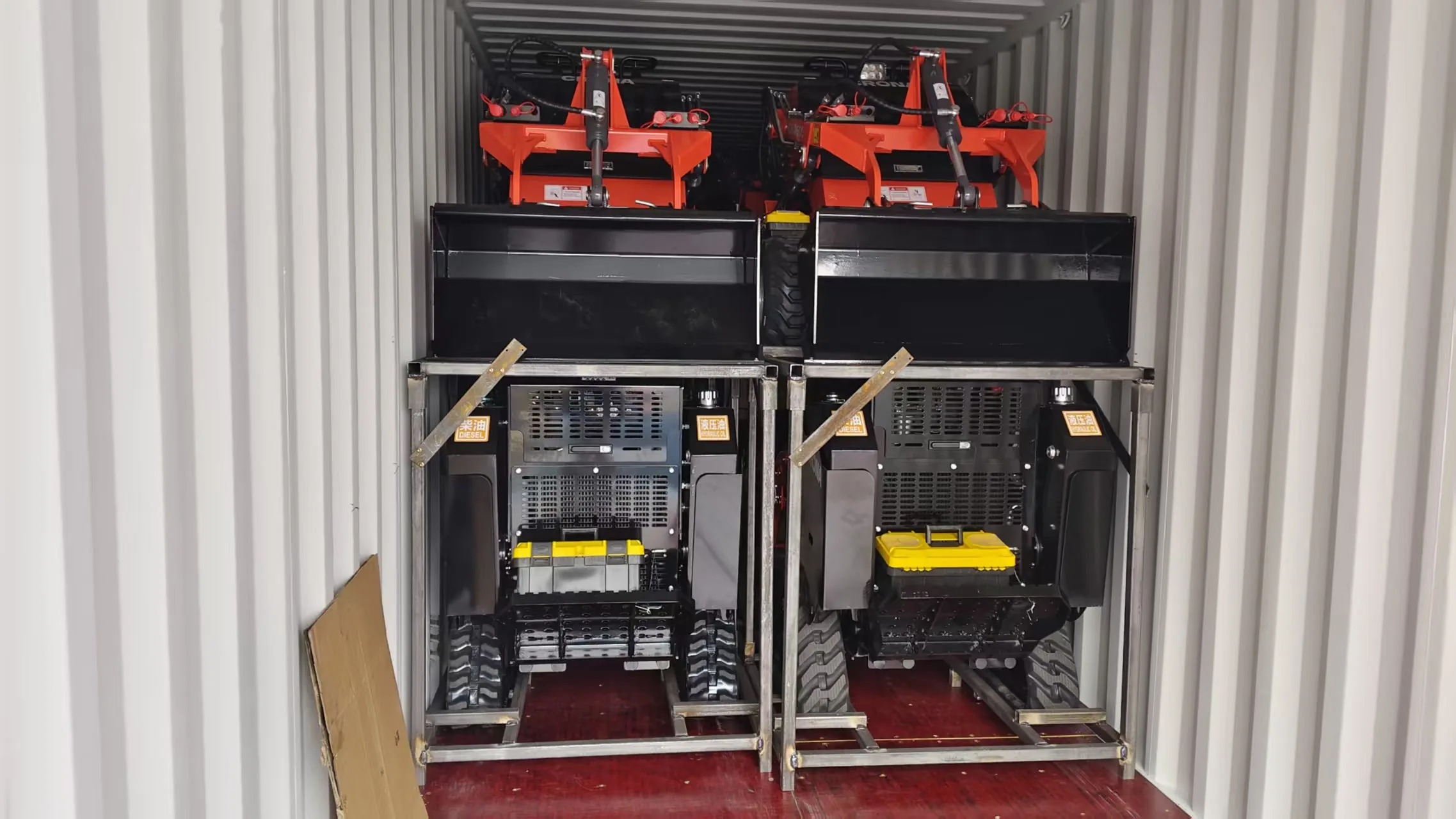KORVA T390 ride-on tracked mini skid steer loader container loading for international shipment