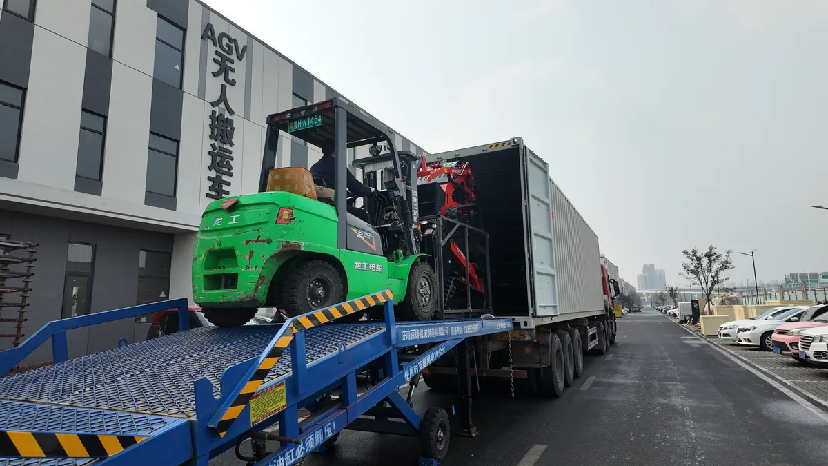 KORVA S750 wheel mini skid steer loader container loading for international shipment