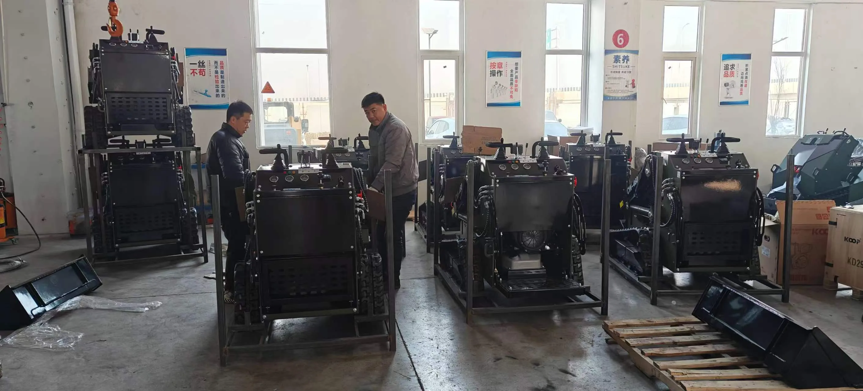 KORVA S390 ride-on wheel mini skid steer loader ready for overseas delivery after packing
