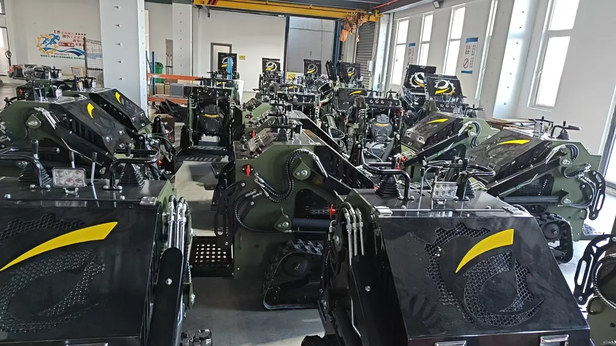 KORVA T490 ride-on tracked mini skid steer loader ready for overseas delivery after packing