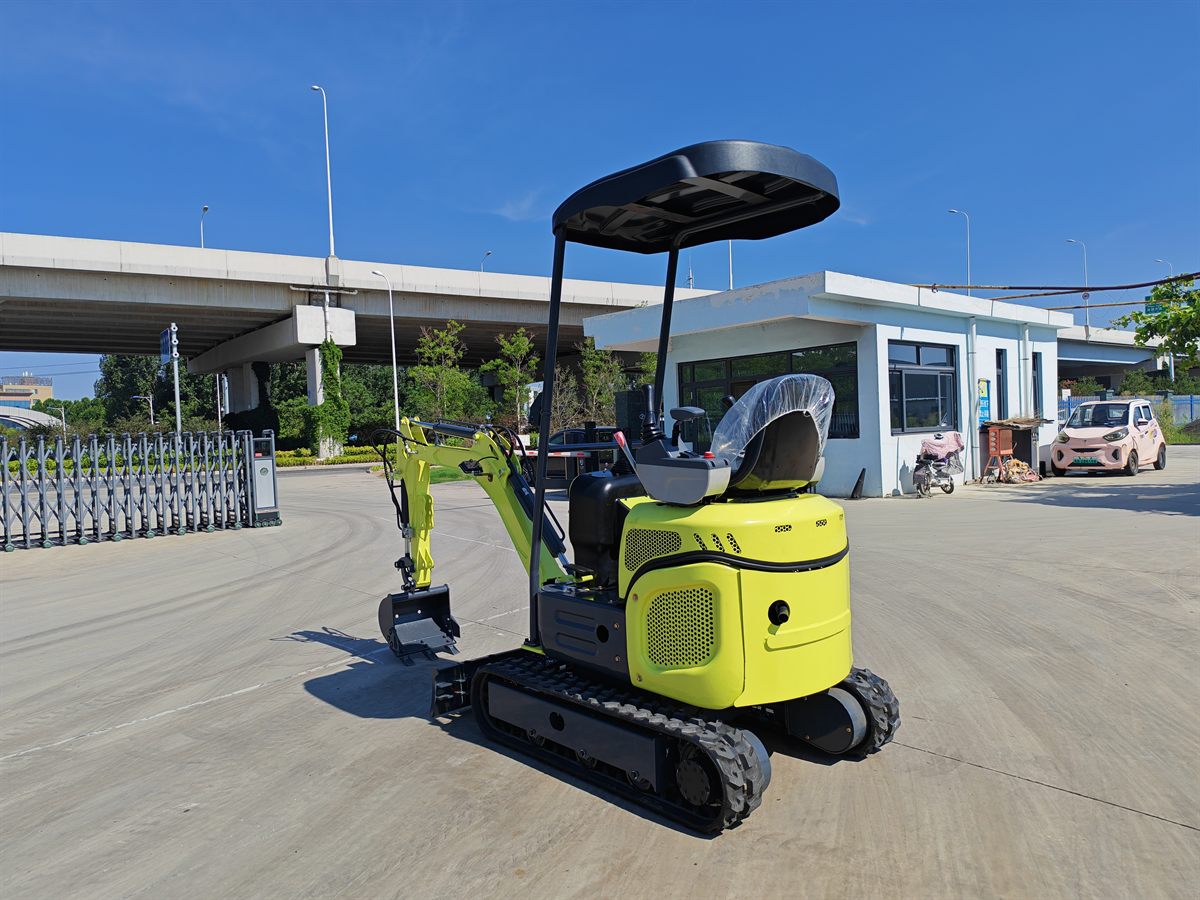 KORVA T13PRO mini excavator for garden maintenance and property work